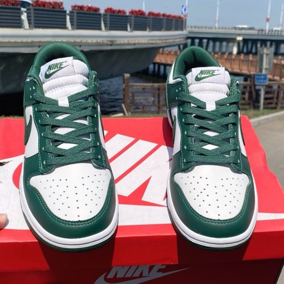 Nike Dunk Low Retro Gorge Green Midnight Navy - Picture 1 of 5